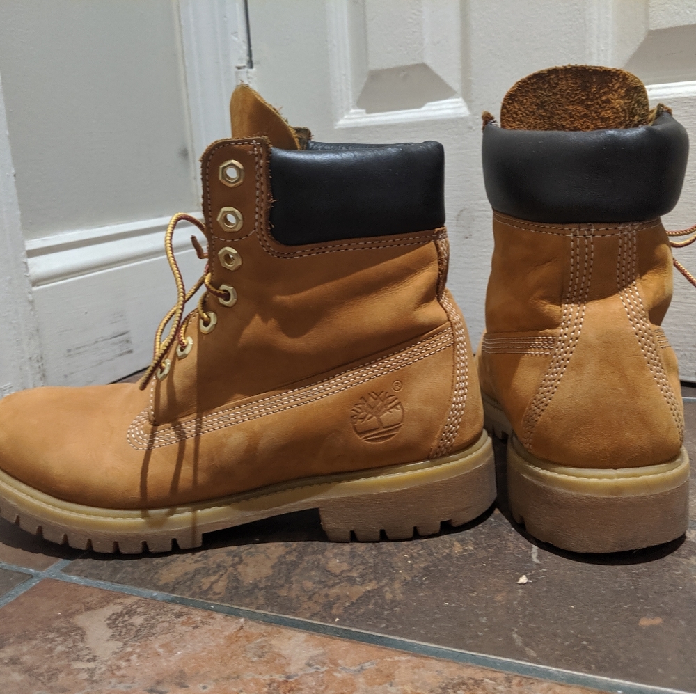 Authentic Timberland's, men's 7.5, women's 8.5
